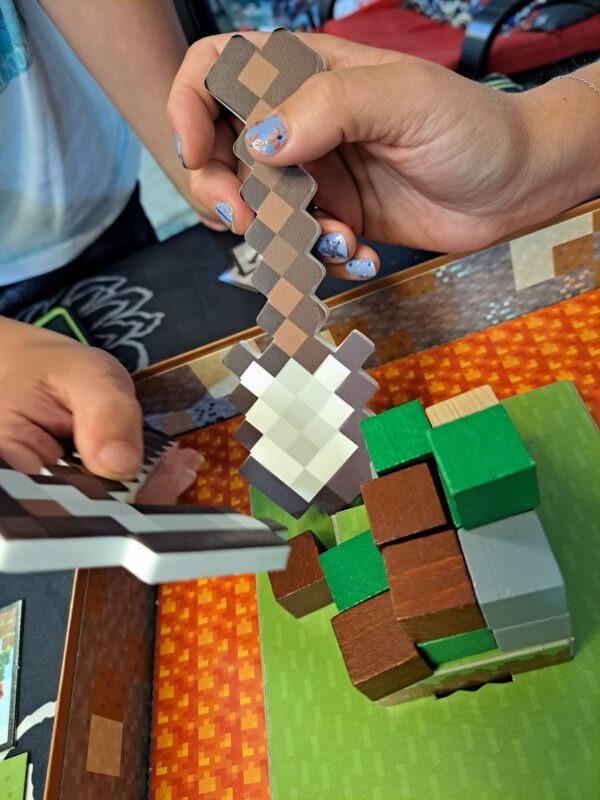 Minecraft Builders and Biomes Junior